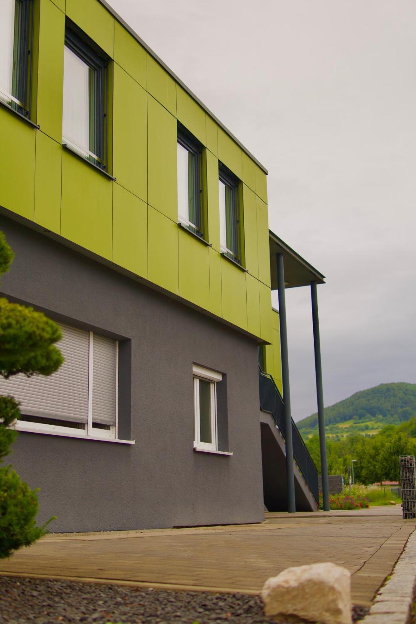 Bed & Breakfast Outlet Hotel Dettingen an der Erms Ngoại thất bức ảnh