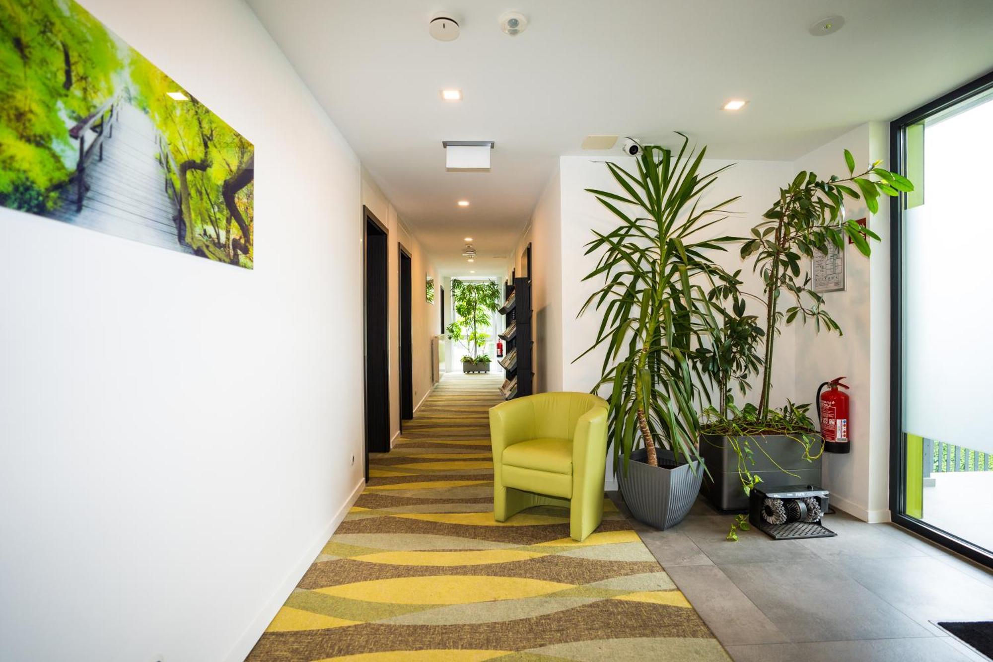 Bed & Breakfast Outlet Hotel Dettingen an der Erms Ngoại thất bức ảnh